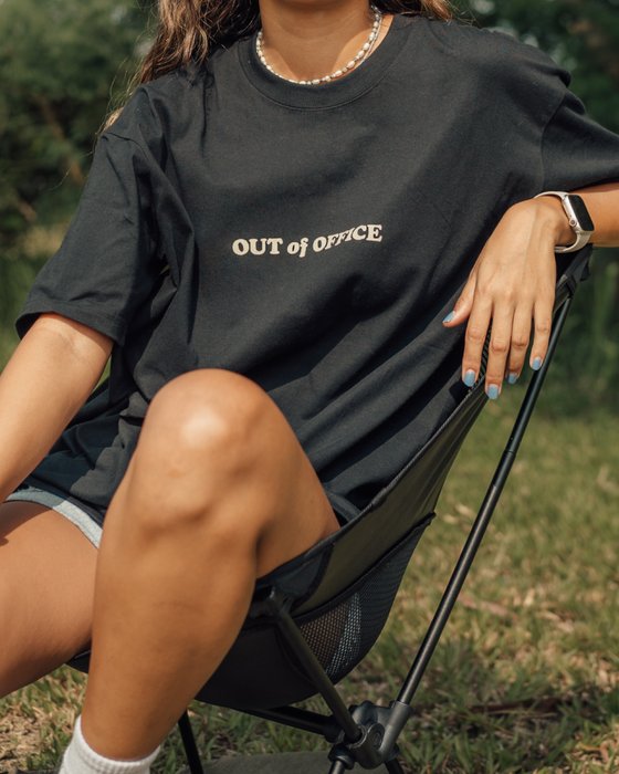 Out of Office Relaxed Graphic T-shirt (Black)